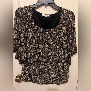 PerSeption Concept Black Floral Ruffle-Sleeve Tunic